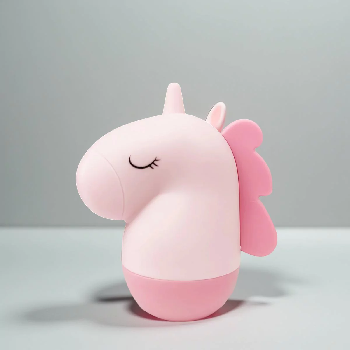 Манікюрний набір «Єдиноріг» рожевий — вигляд закритого кейса