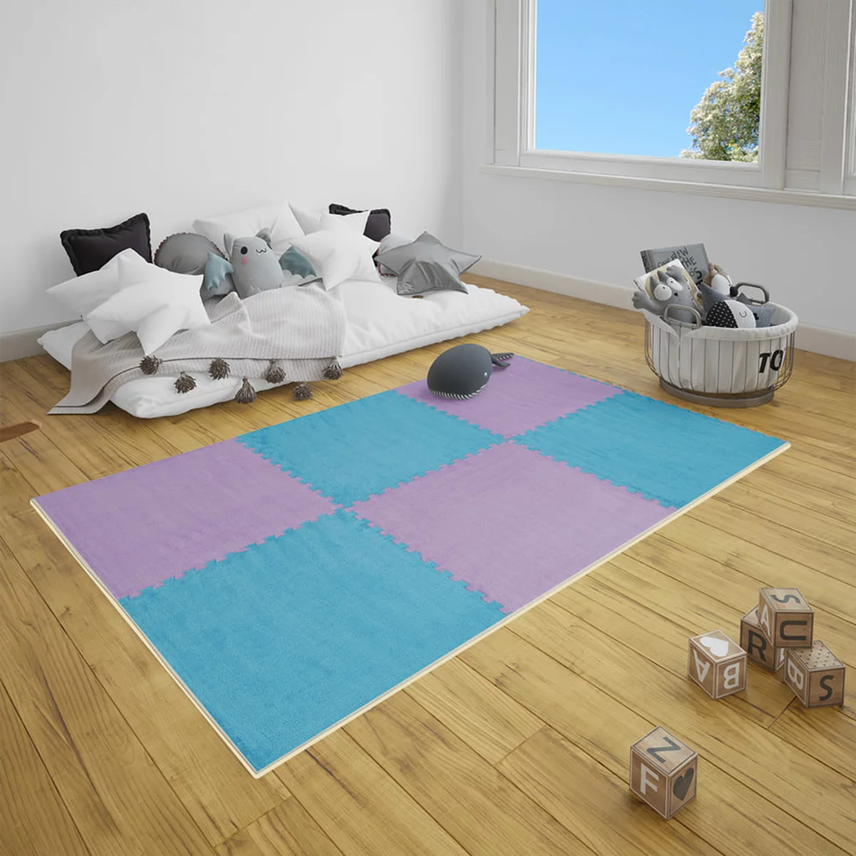 Блакитні й сірі модулі 60×60×1 см у кімнатному інтер’єрі