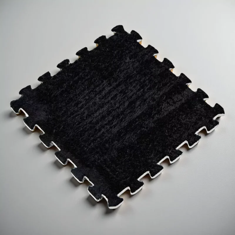 Килимок-пазл плюшевий 30×30 см «Чорний»