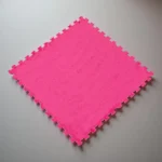 Килимок-пазл плюшевий 60×60 см «Рожевий»